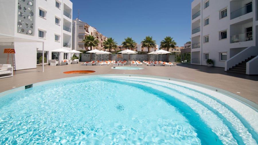 playa bossa pool Ibiza sun apartments