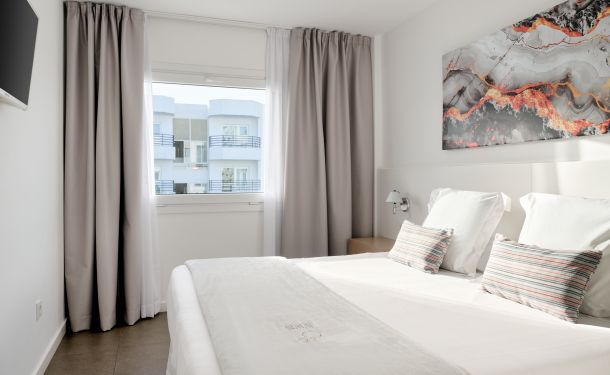 Ibiza Sun Apartments Junior Suite Bedroom